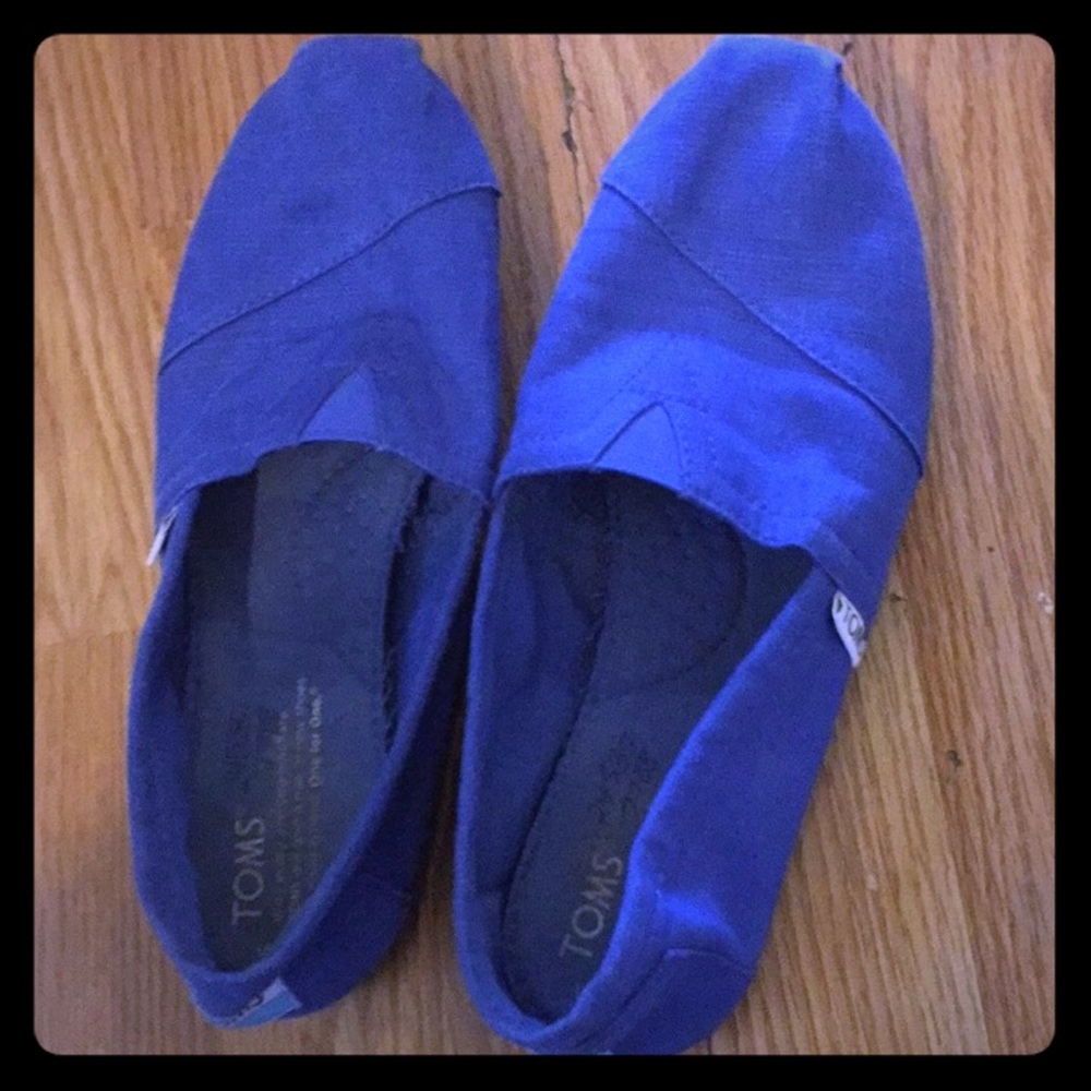 Toms